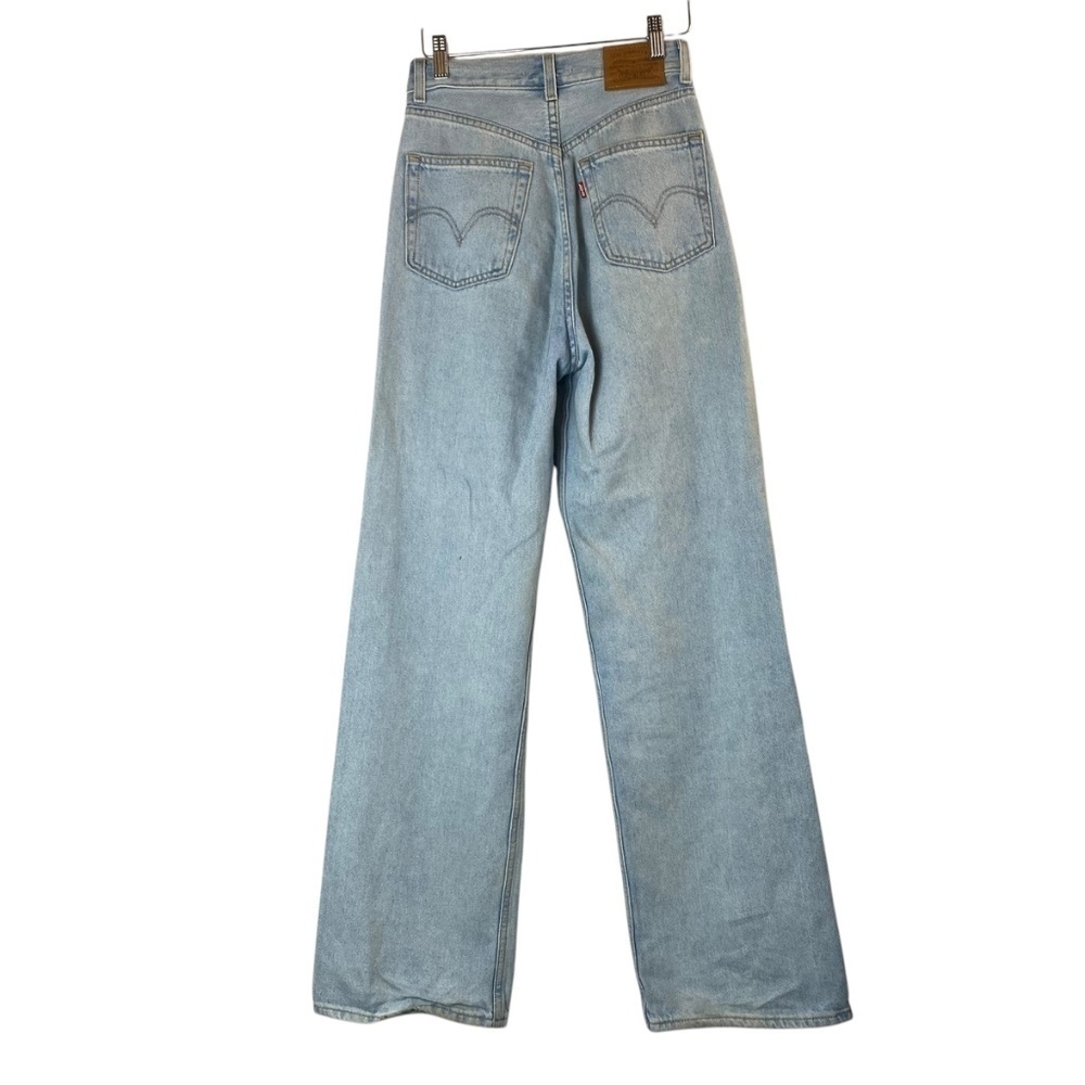 LEVI’S Premium High Loose Jean Light Wash Size 24 x 31” - Picture 4 of 9
